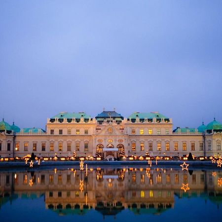 Regal Retreat Intimate Elegance Near Schoenbrunn Palace Wien Eksteriør billede